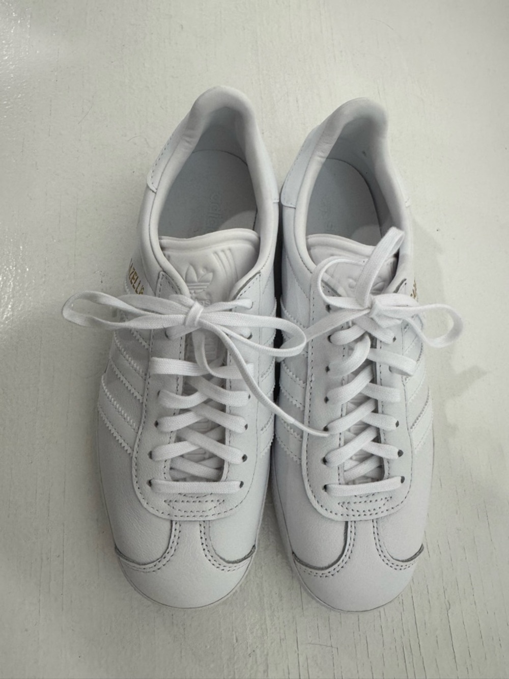 adidas Women's White gazelle sneakers nwot